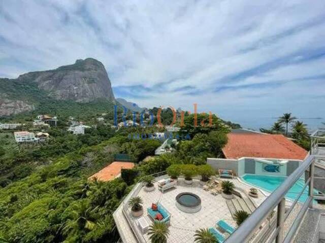 Casa para Venda em Rio de Janeiro - 2