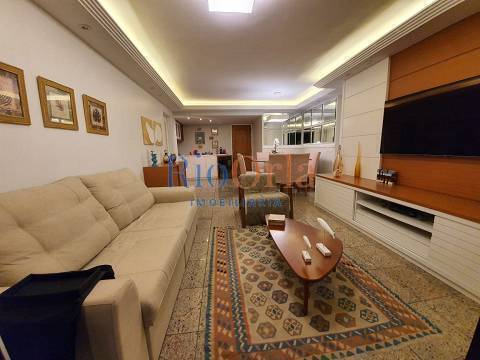 Apartamento à venda com 4 quartos, 149m² - Foto 4