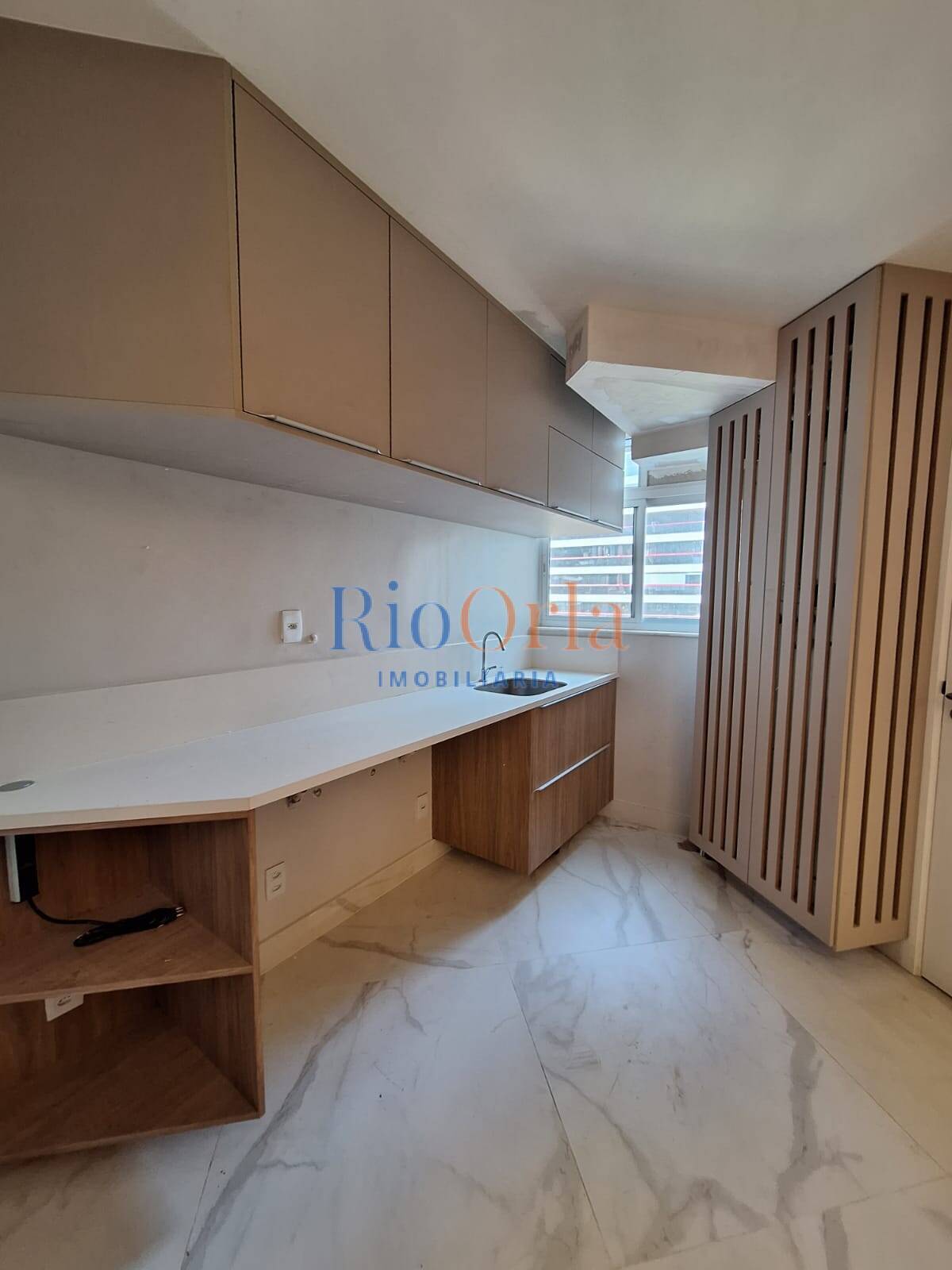 Apartamento à venda com 3 quartos, 230m² - Foto 13