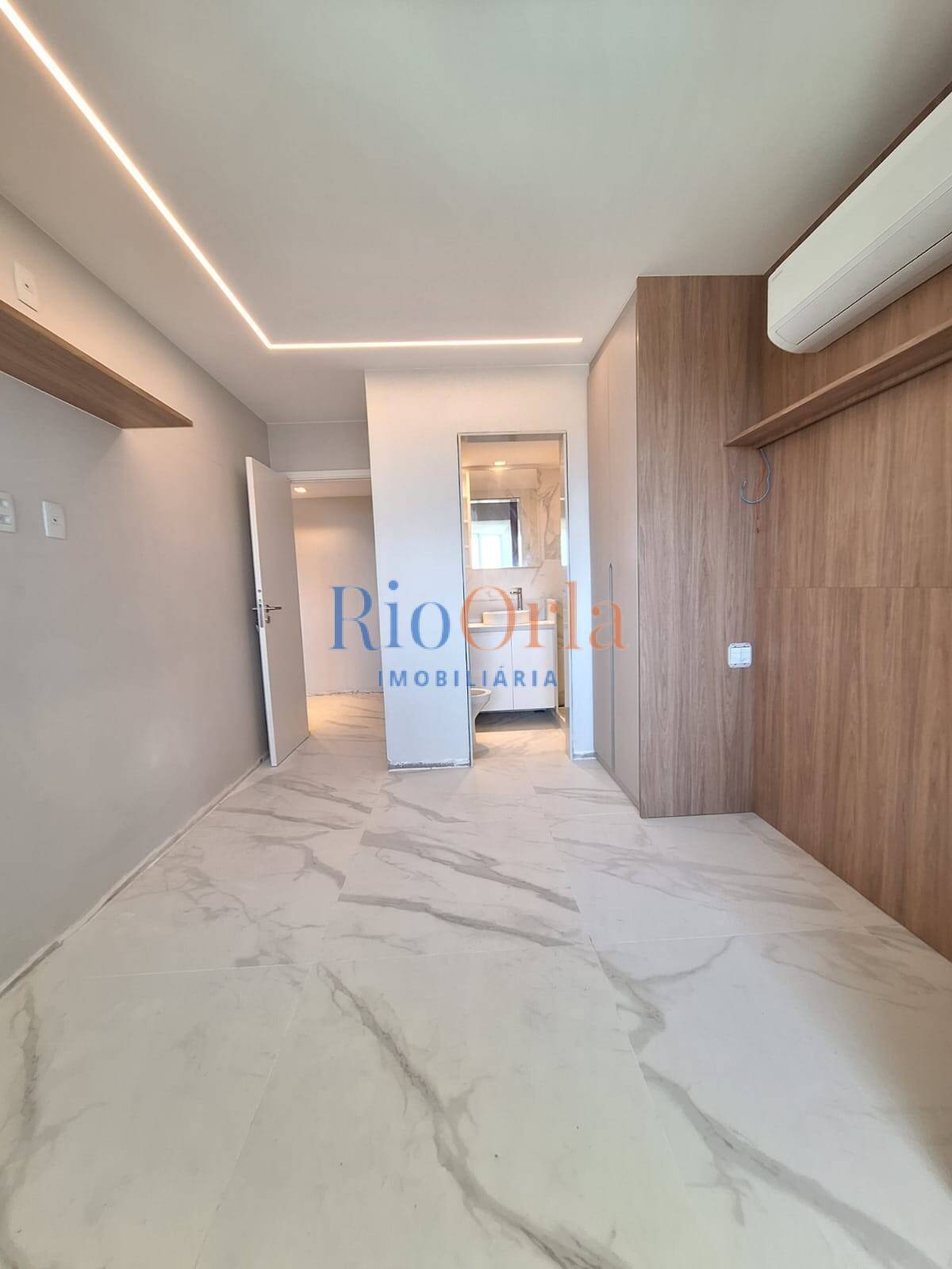 Apartamento à venda com 3 quartos, 230m² - Foto 19