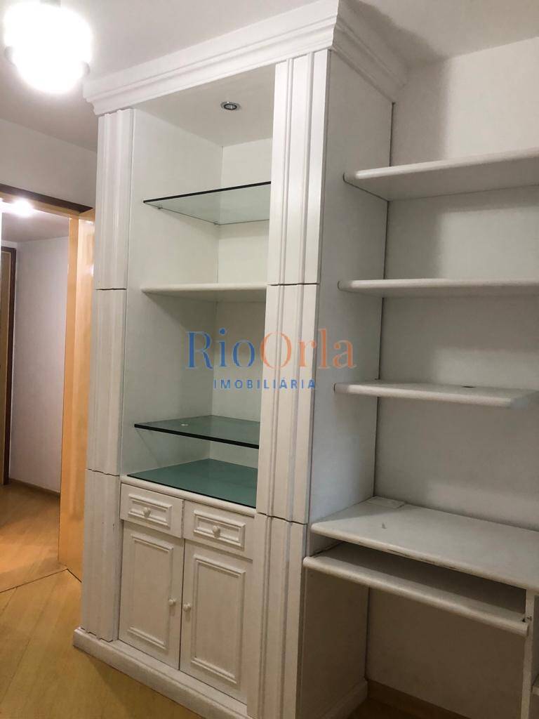 Apartamento à venda com 4 quartos, 140m² - Foto 20