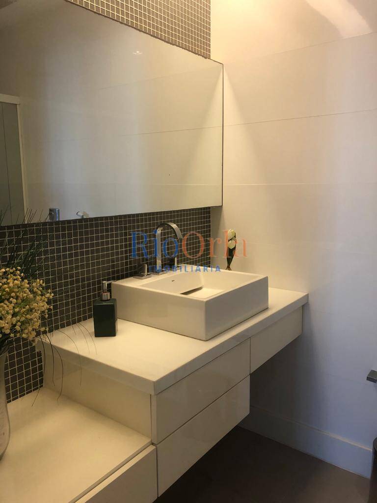 Apartamento à venda com 3 quartos, 220m² - Foto 17