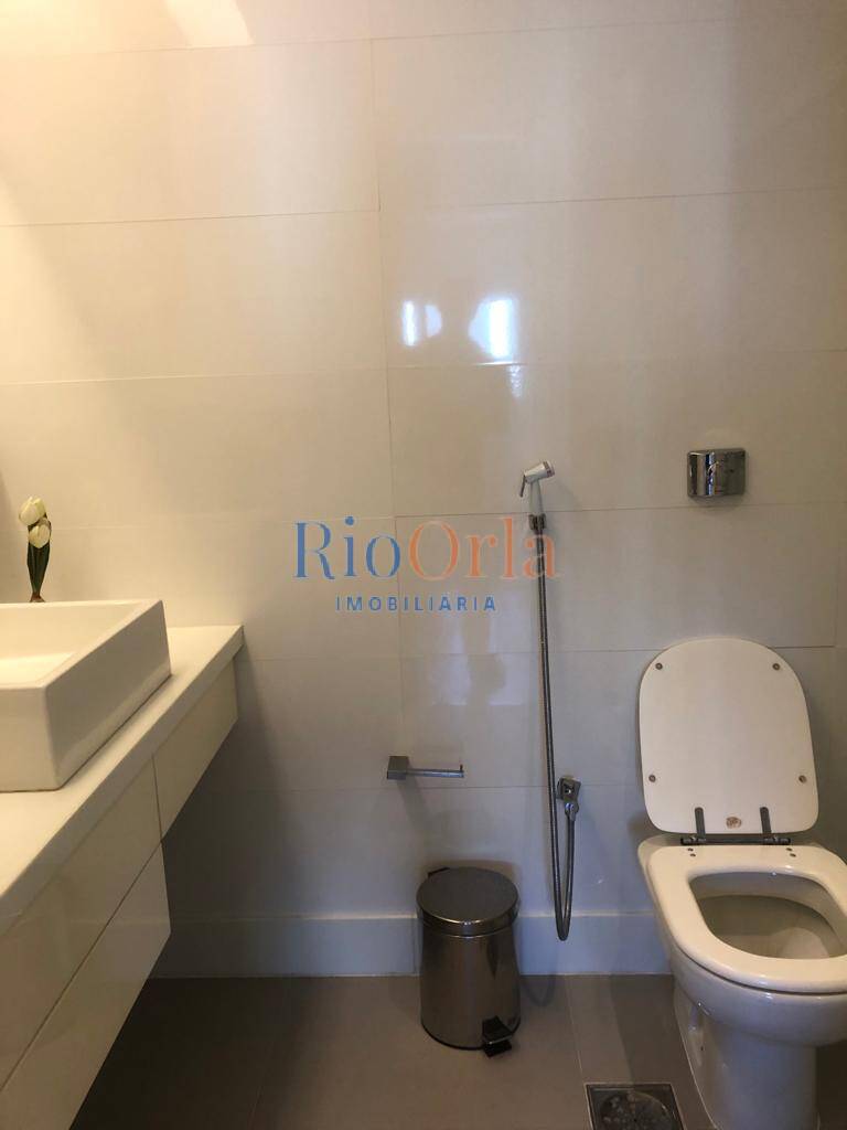 Apartamento à venda com 3 quartos, 220m² - Foto 18