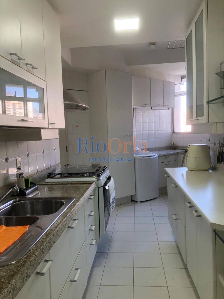 Apartamento à venda com 3 quartos, 220m² - Foto 24