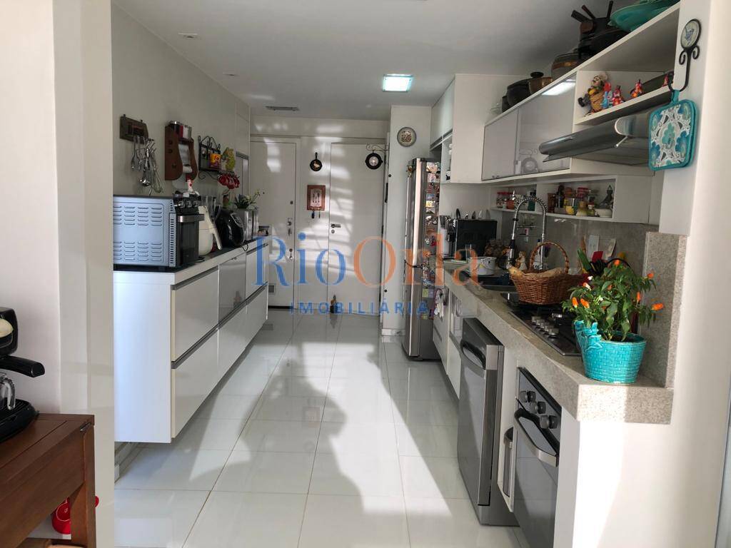 Apartamento à venda com 3 quartos, 130m² - Foto 18