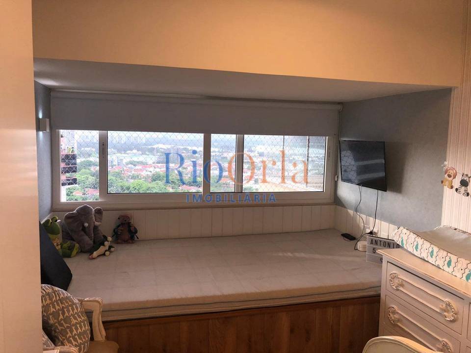 Apartamento à venda com 3 quartos, 220m² - Foto 11