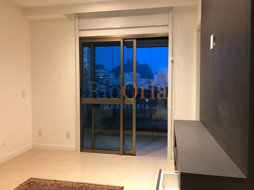 Apartamento à venda com 4 quartos, 230m² - Foto 21