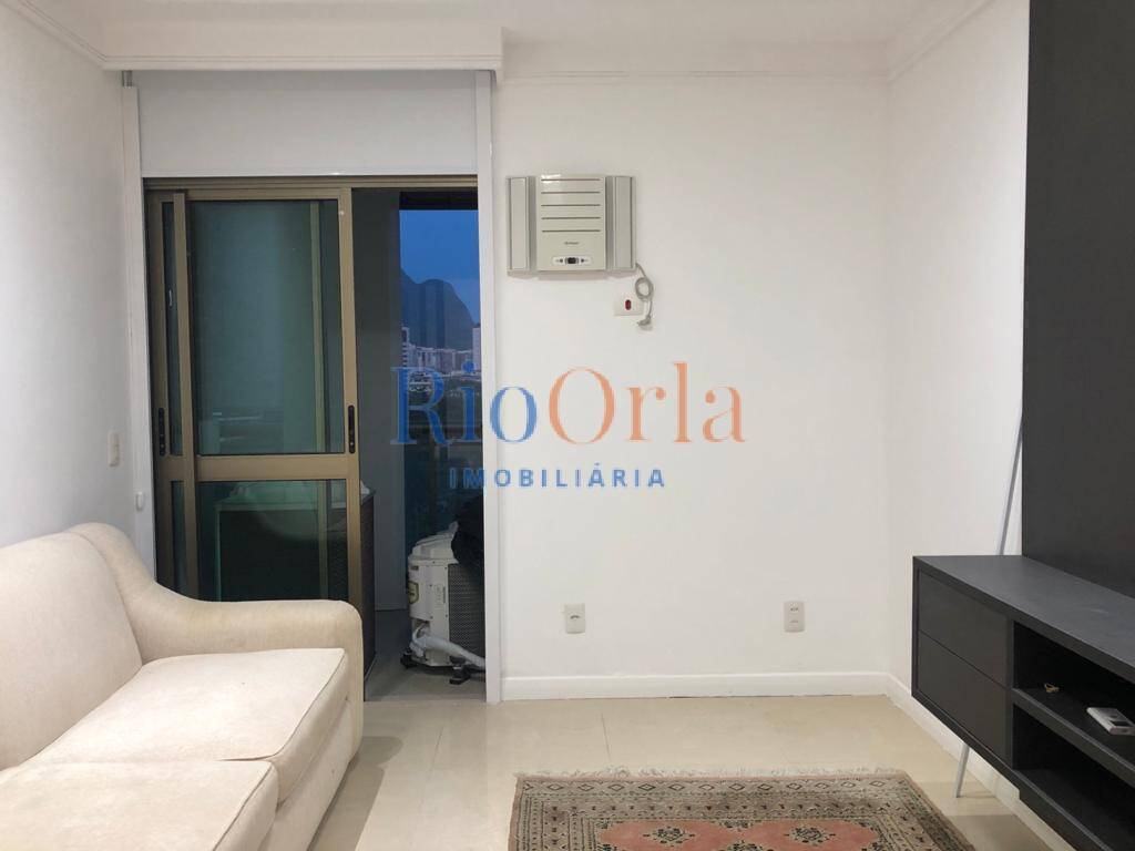 Apartamento à venda com 4 quartos, 230m² - Foto 18