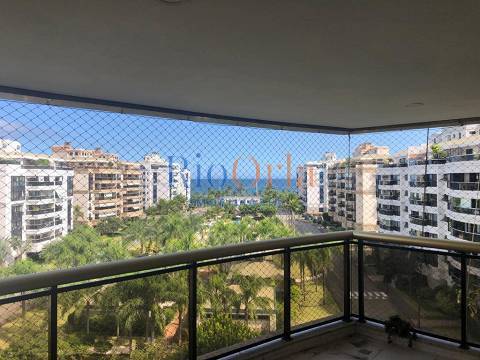 Apartamento à venda com 3 quartos, 150m² - Foto 1