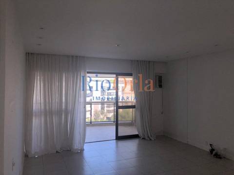 Apartamento à venda com 3 quartos, 150m² - Foto 3