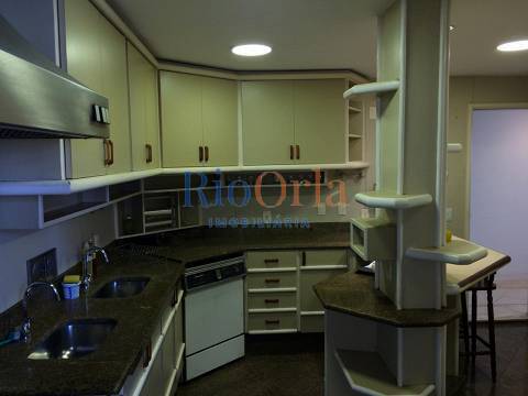 Apartamento à venda com 3 quartos, 220m² - Foto 20