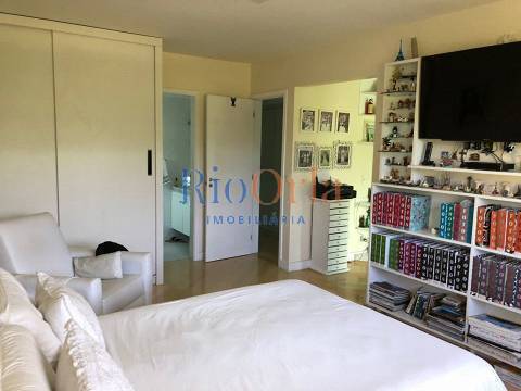 Apartamento à venda com 4 quartos, 246m² - Foto 5