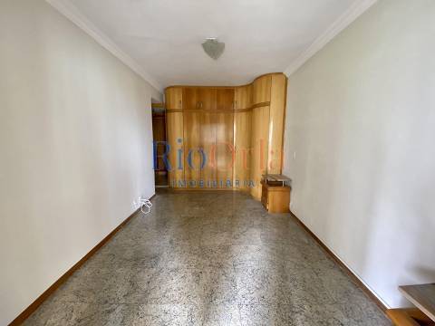 Apartamento à venda com 4 quartos, 161m² - Foto 9