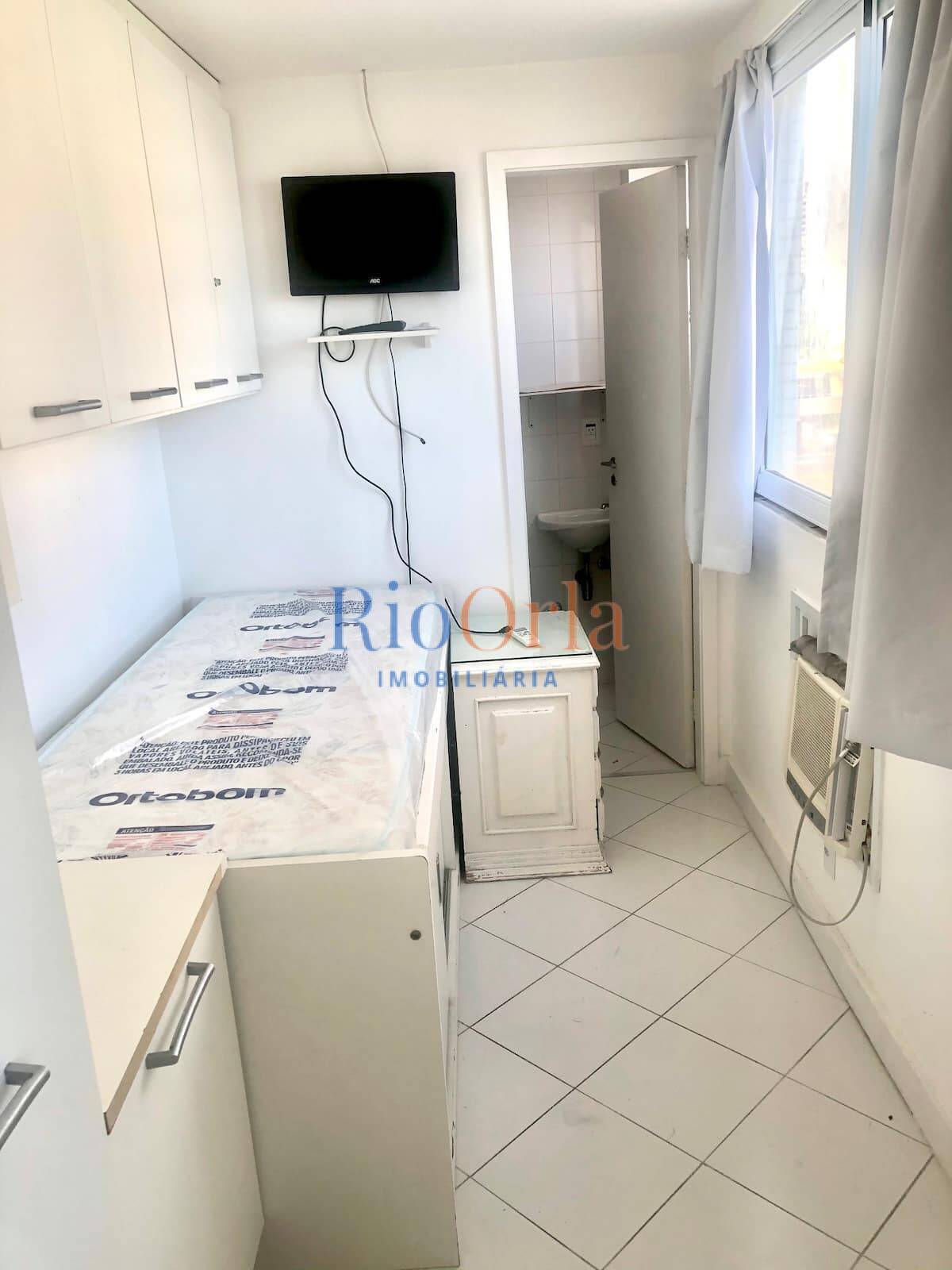 Apartamento à venda com 3 quartos, 160m² - Foto 11