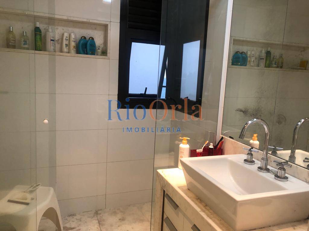 Apartamento à venda com 4 quartos, 165m² - Foto 16