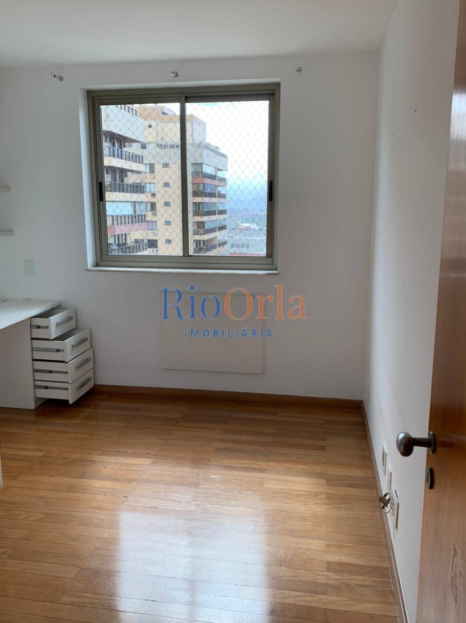 Apartamento à venda com 4 quartos, 170m² - Foto 15