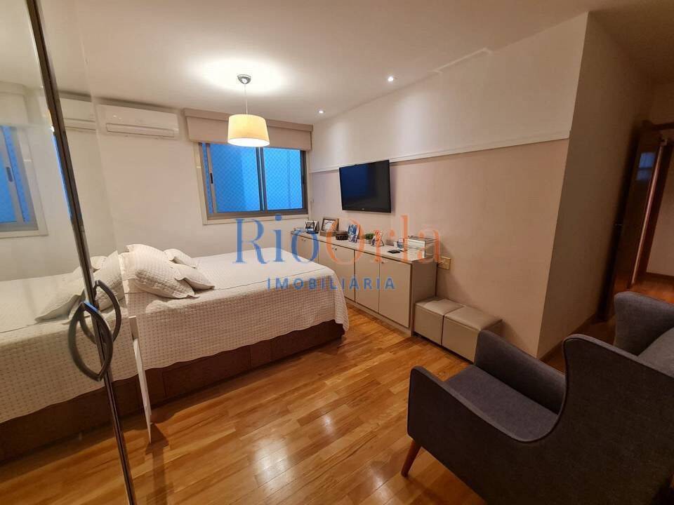 Apartamento à venda com 4 quartos, 168m² - Foto 8