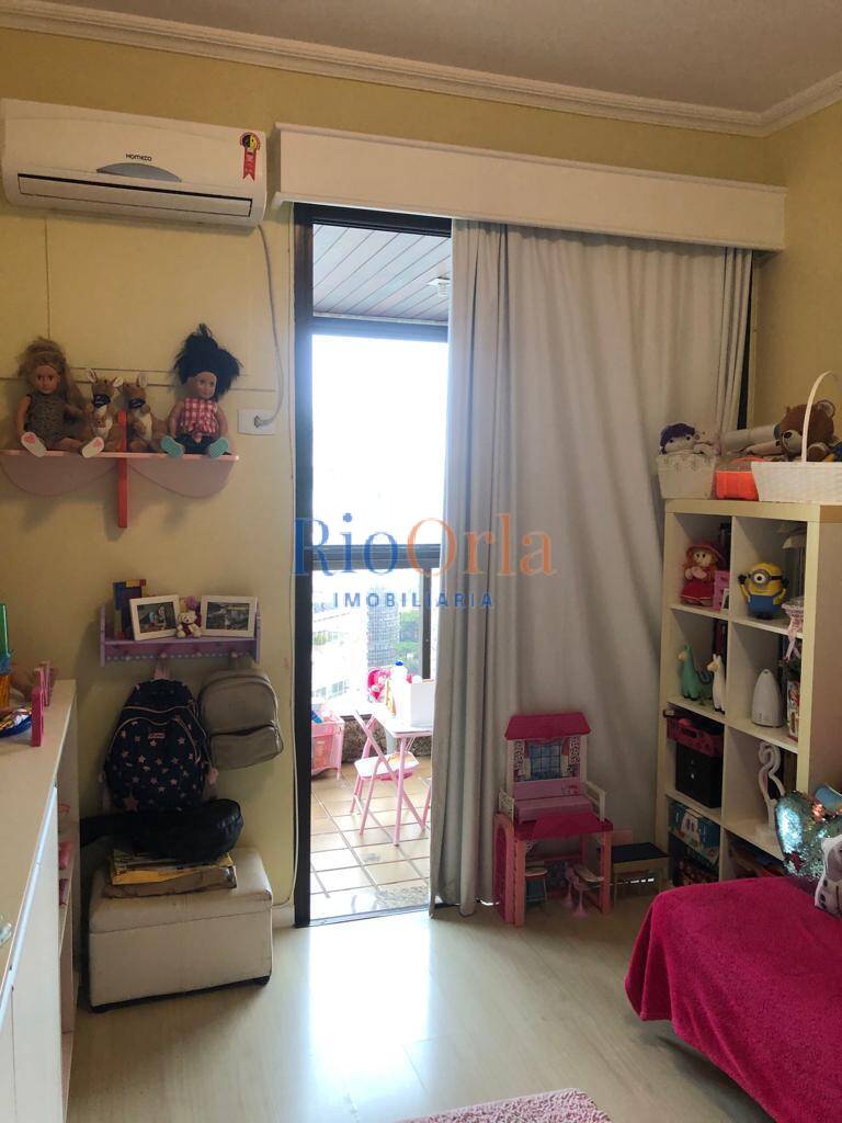 Apartamento à venda com 3 quartos, 161m² - Foto 13