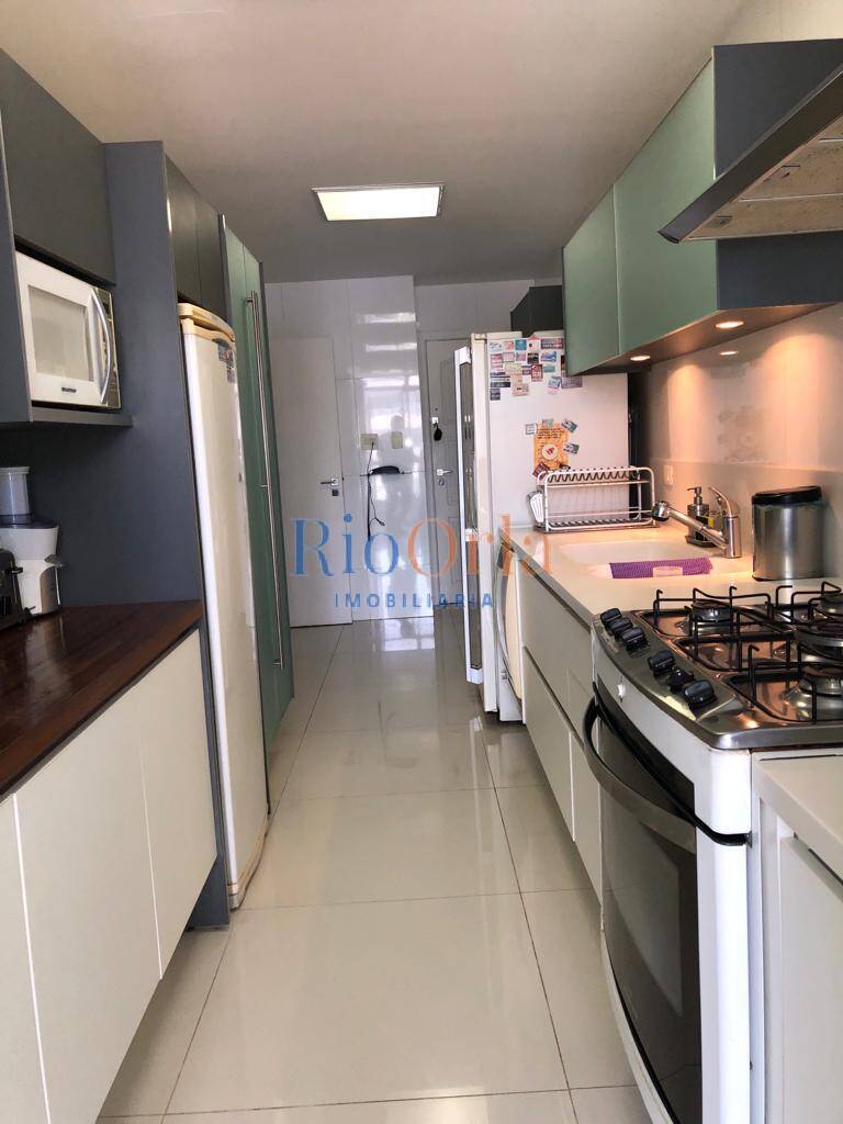 Apartamento à venda com 4 quartos, 206m² - Foto 23