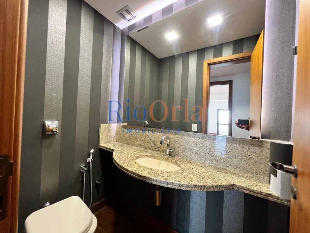 Apartamento à venda com 4 quartos, 232m² - Foto 10