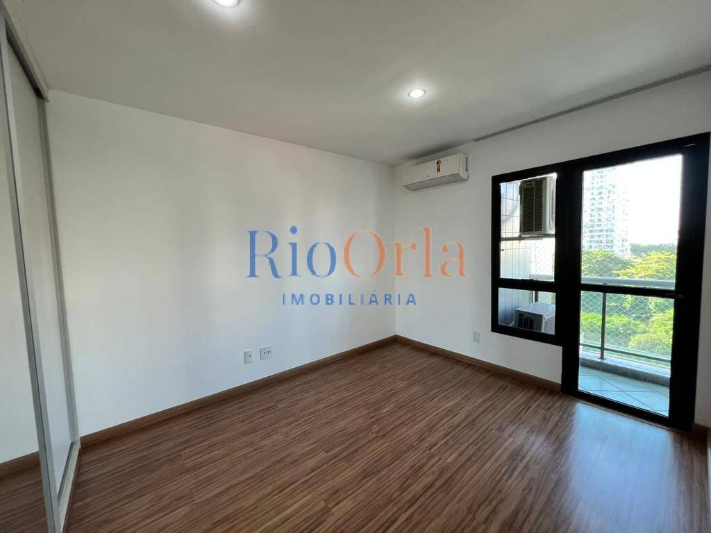 Apartamento à venda com 4 quartos, 232m² - Foto 16