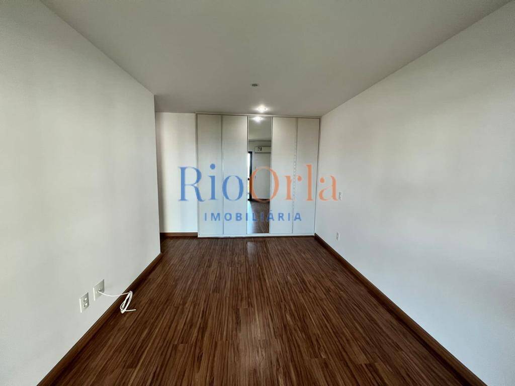 Apartamento à venda com 4 quartos, 232m² - Foto 14