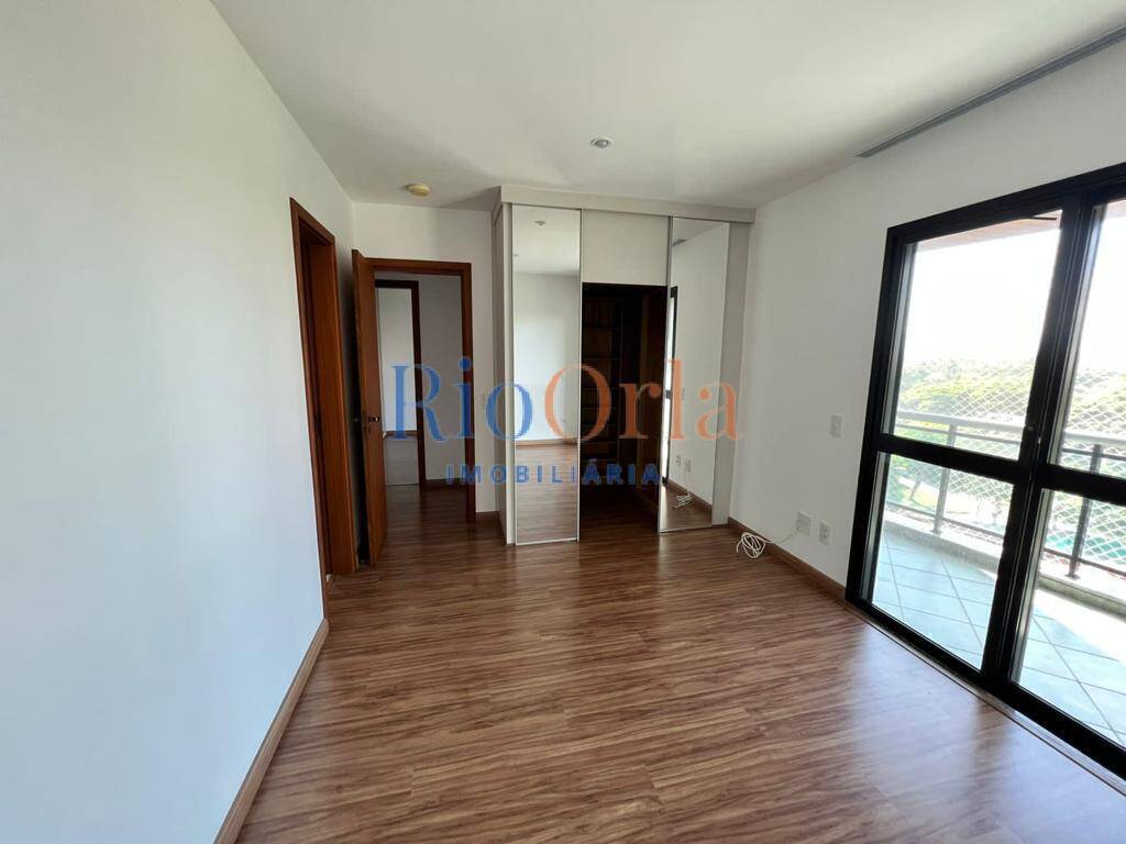 Apartamento à venda com 4 quartos, 232m² - Foto 15