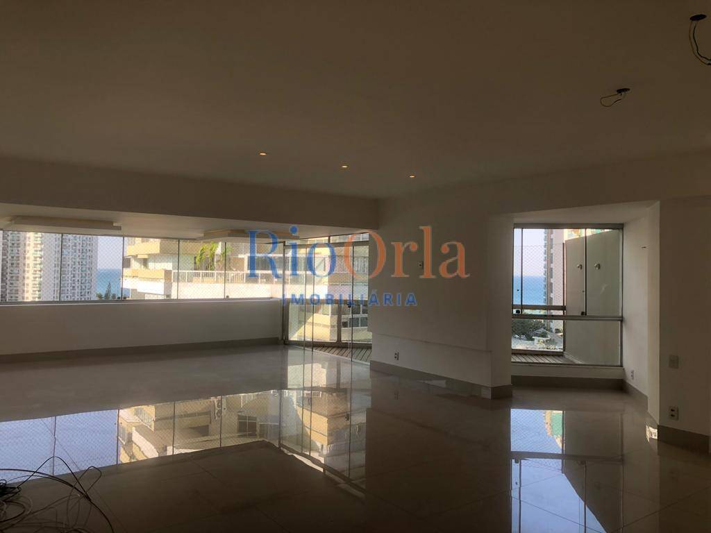 Apartamento à venda com 3 quartos, 230m² - Foto 4