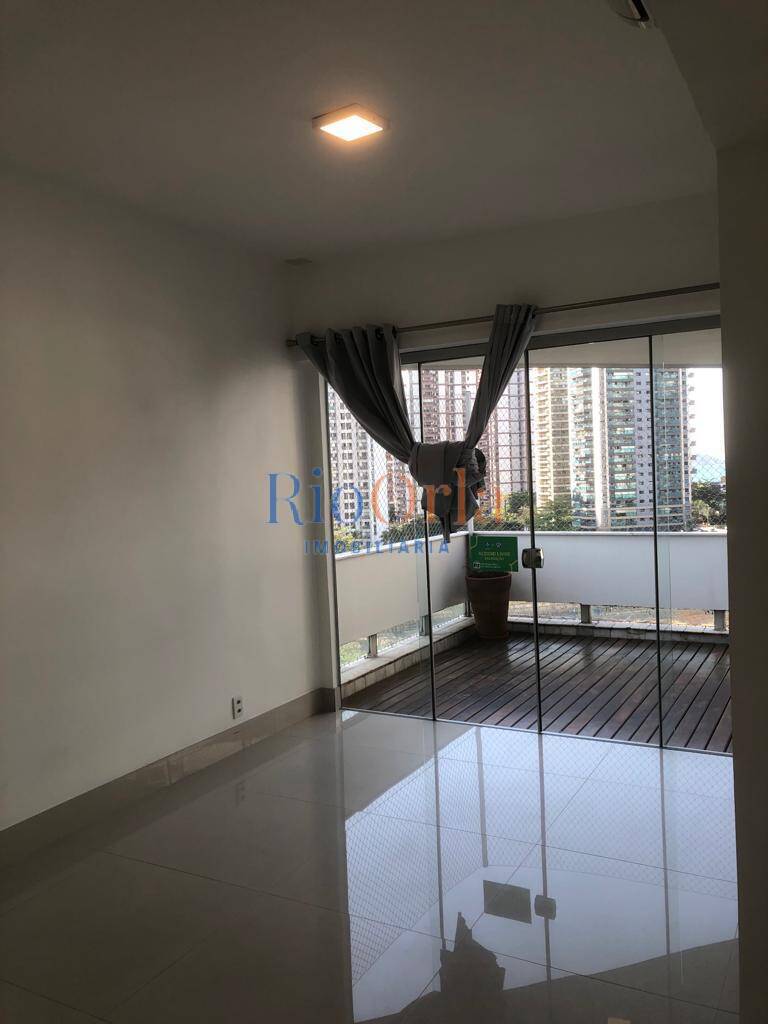 Apartamento à venda com 3 quartos, 230m² - Foto 12