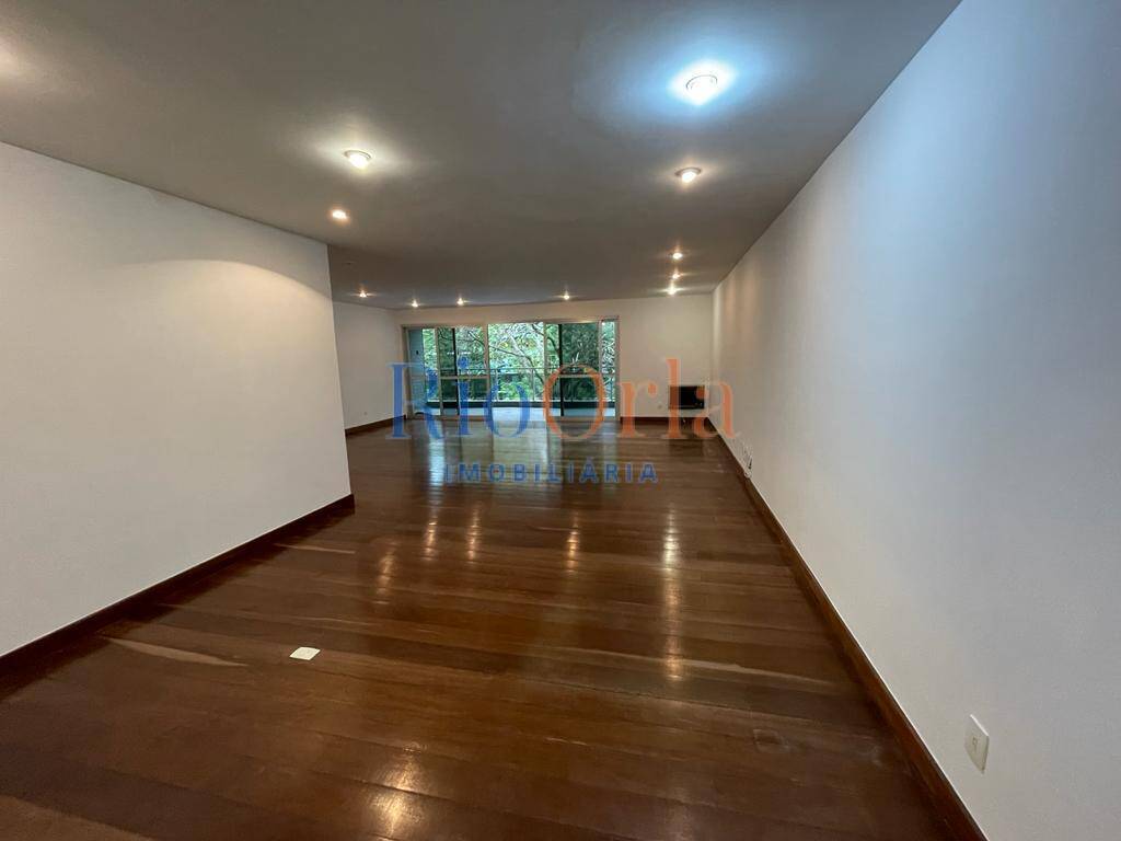 Apartamento à venda com 4 quartos, 245m² - Foto 6