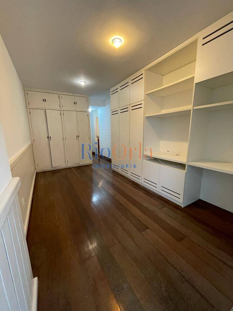 Apartamento à venda com 4 quartos, 245m² - Foto 18