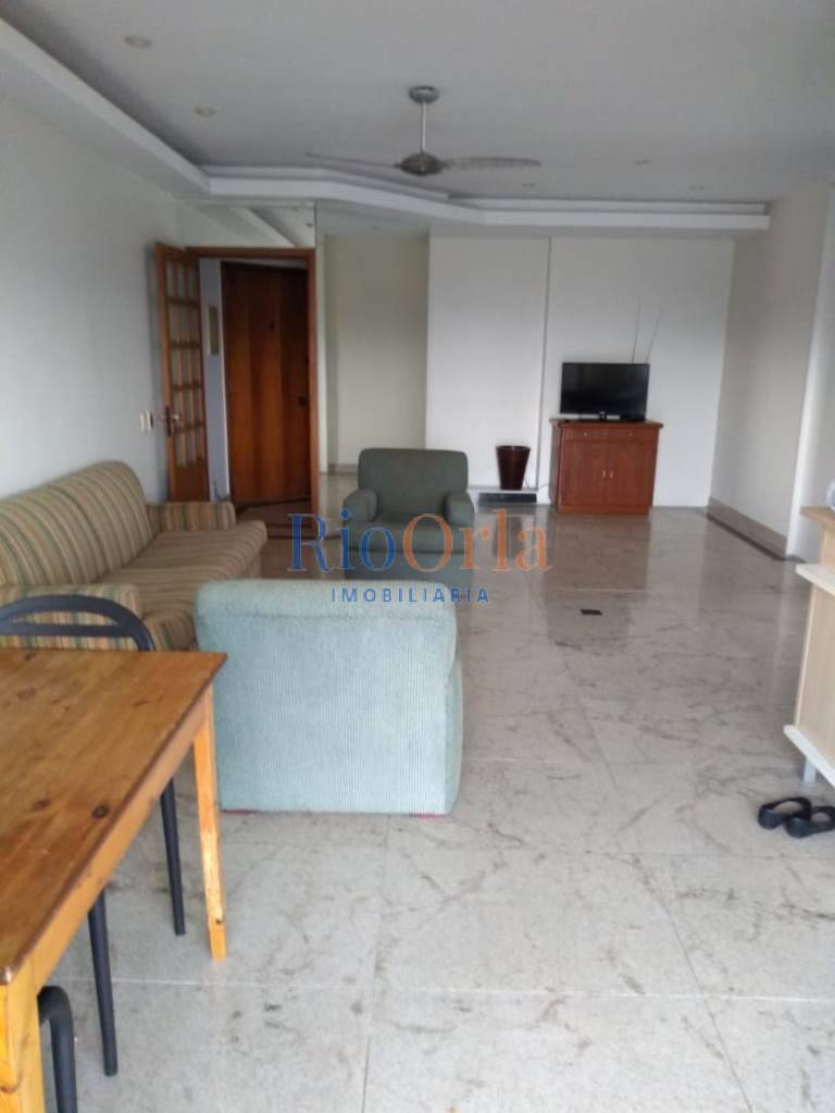 Apartamento à venda com 2 quartos, 90m² - Foto 5