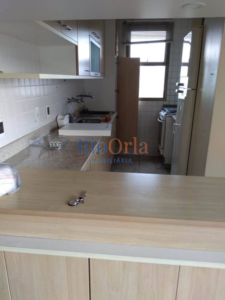 Apartamento à venda com 2 quartos, 90m² - Foto 9