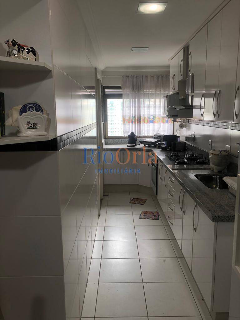 Apartamento à venda com 4 quartos, 142m² - Foto 13