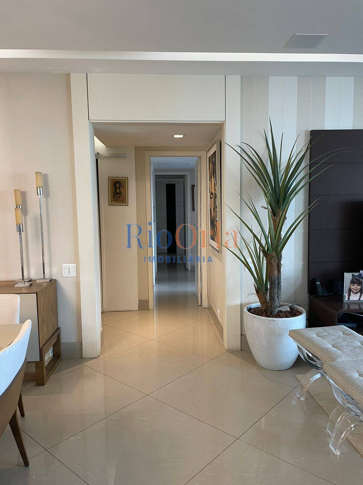 Apartamento à venda com 3 quartos, 220m² - Foto 9