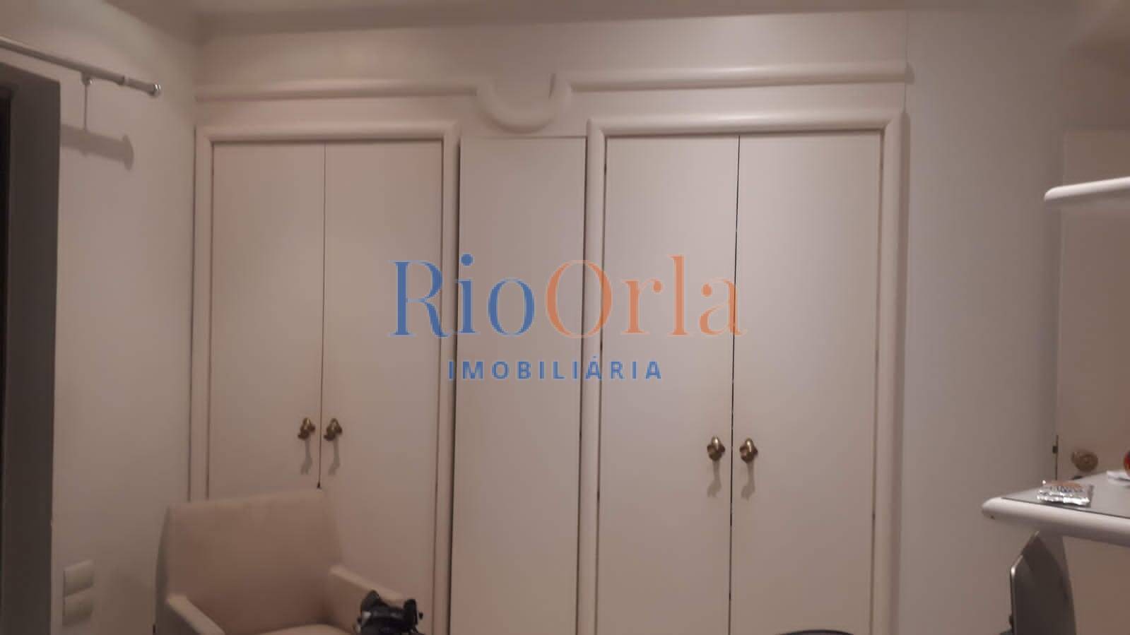 Apartamento à venda com 4 quartos, 226m² - Foto 23