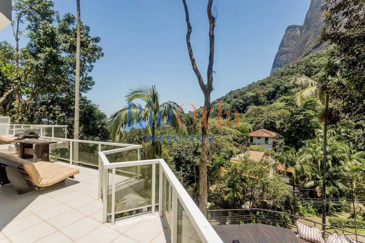 Casa à venda com 4 quartos, 1600m² - Foto 8