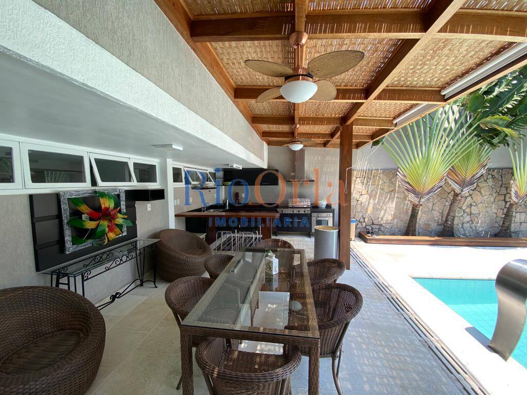 Casa à venda com 5 quartos, 1400m² - Foto 5