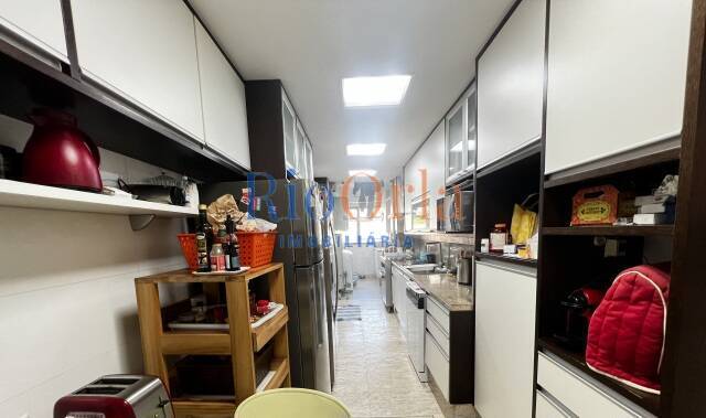 Apartamento à venda com 4 quartos, 178m² - Foto 18