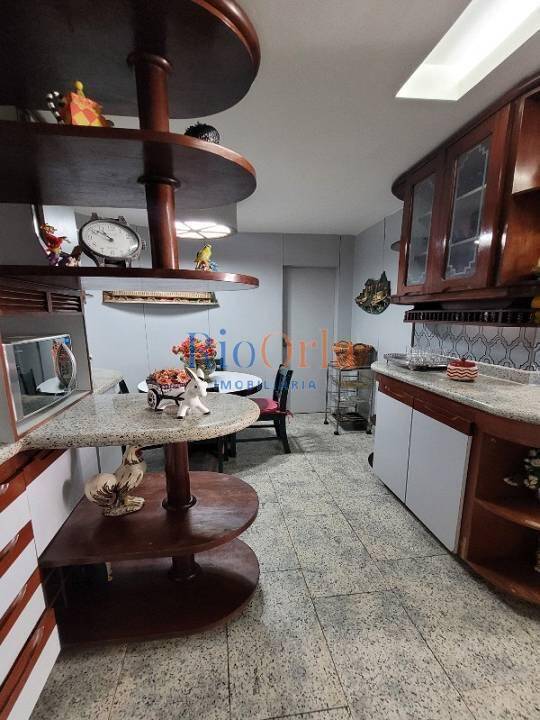 Apartamento à venda com 4 quartos, 300m² - Foto 17