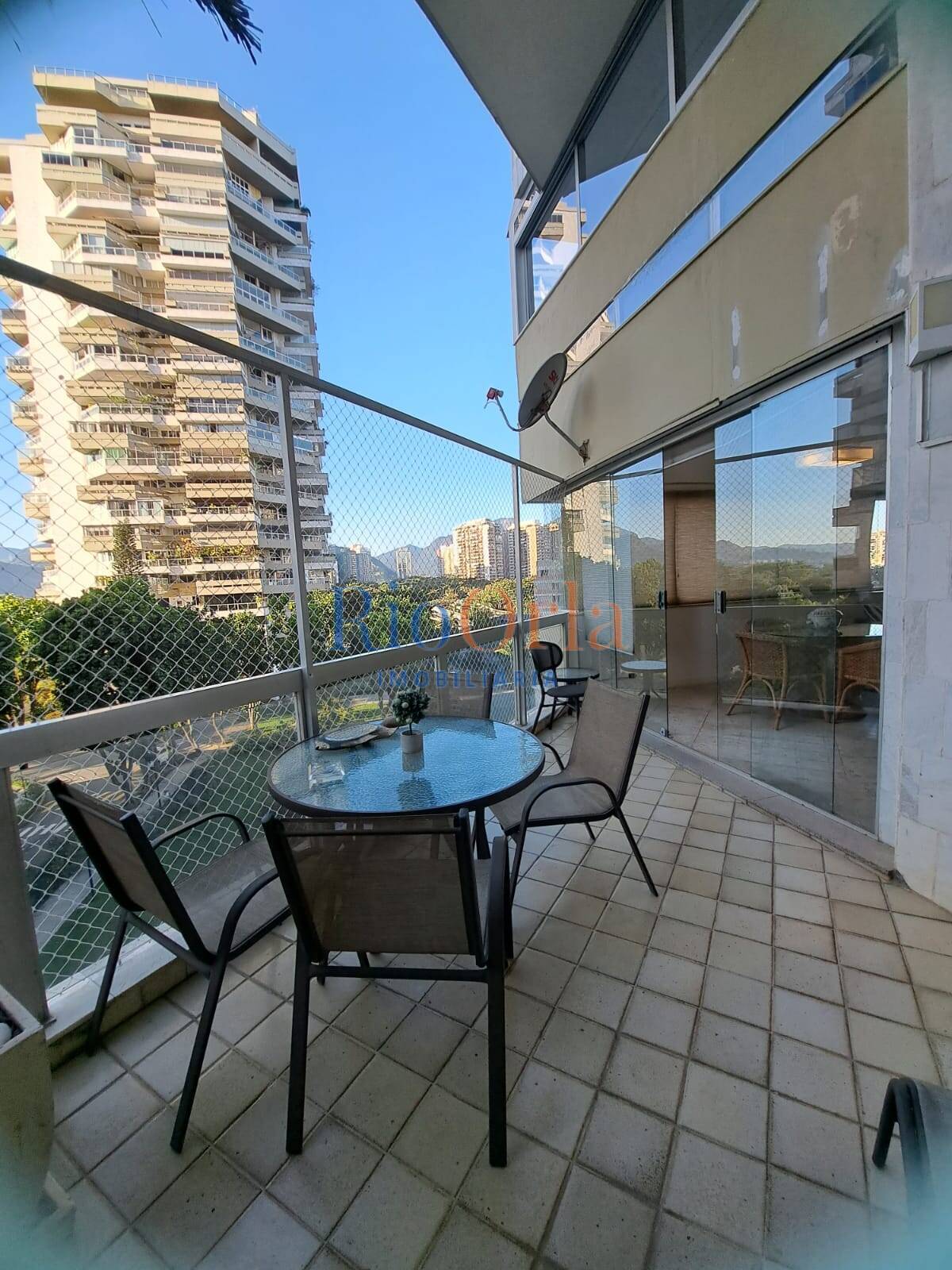 Apartamento à venda com 3 quartos, 230m² - Foto 4