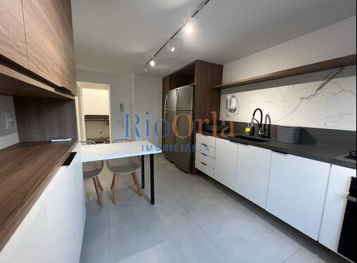 Casa à venda e aluguel com 4 quartos, 250m² - Foto 16