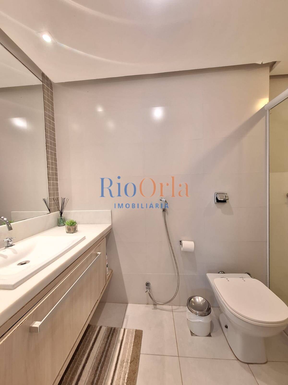 Apartamento à venda com 3 quartos, 230m² - Foto 17