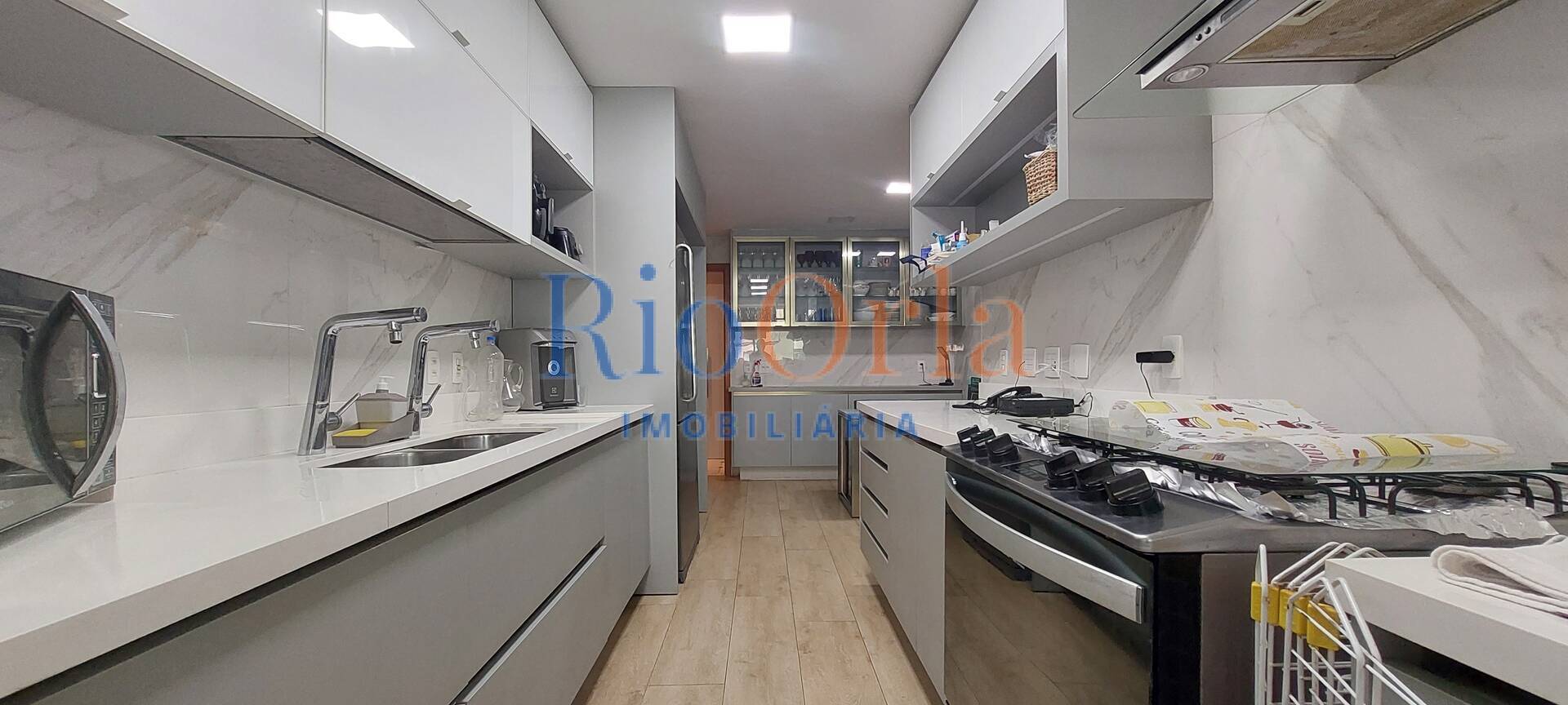 Apartamento à venda com 4 quartos, 270m² - Foto 31