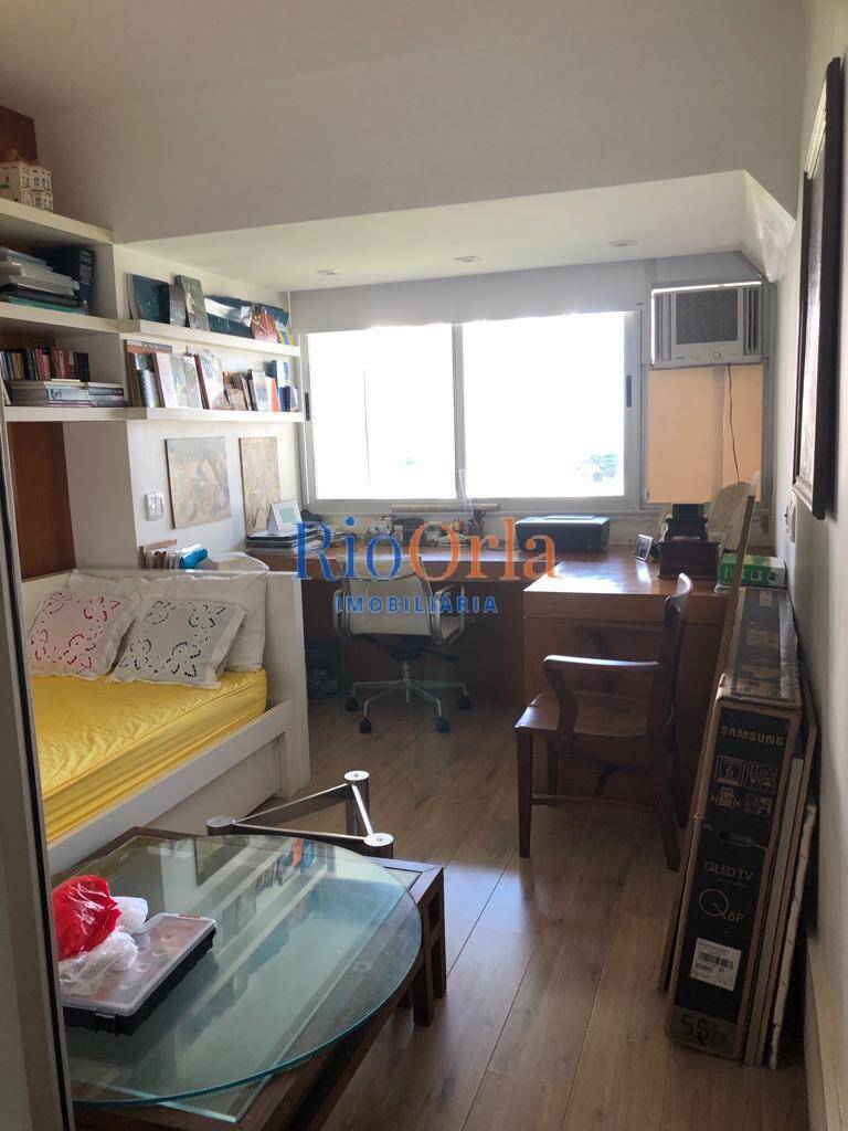 Apartamento à venda com 3 quartos, 230m² - Foto 13