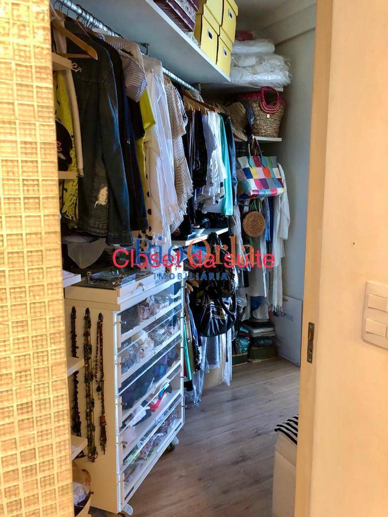 Apartamento à venda com 3 quartos, 230m² - Foto 19