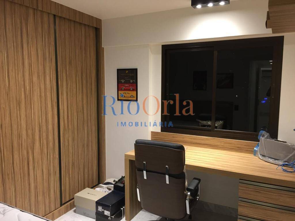 Apartamento à venda com 4 quartos, 180m² - Foto 14