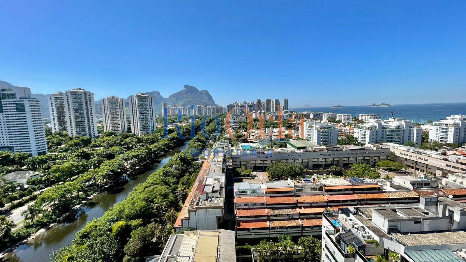 Cobertura à venda com 3 quartos, 274m² - Foto 3