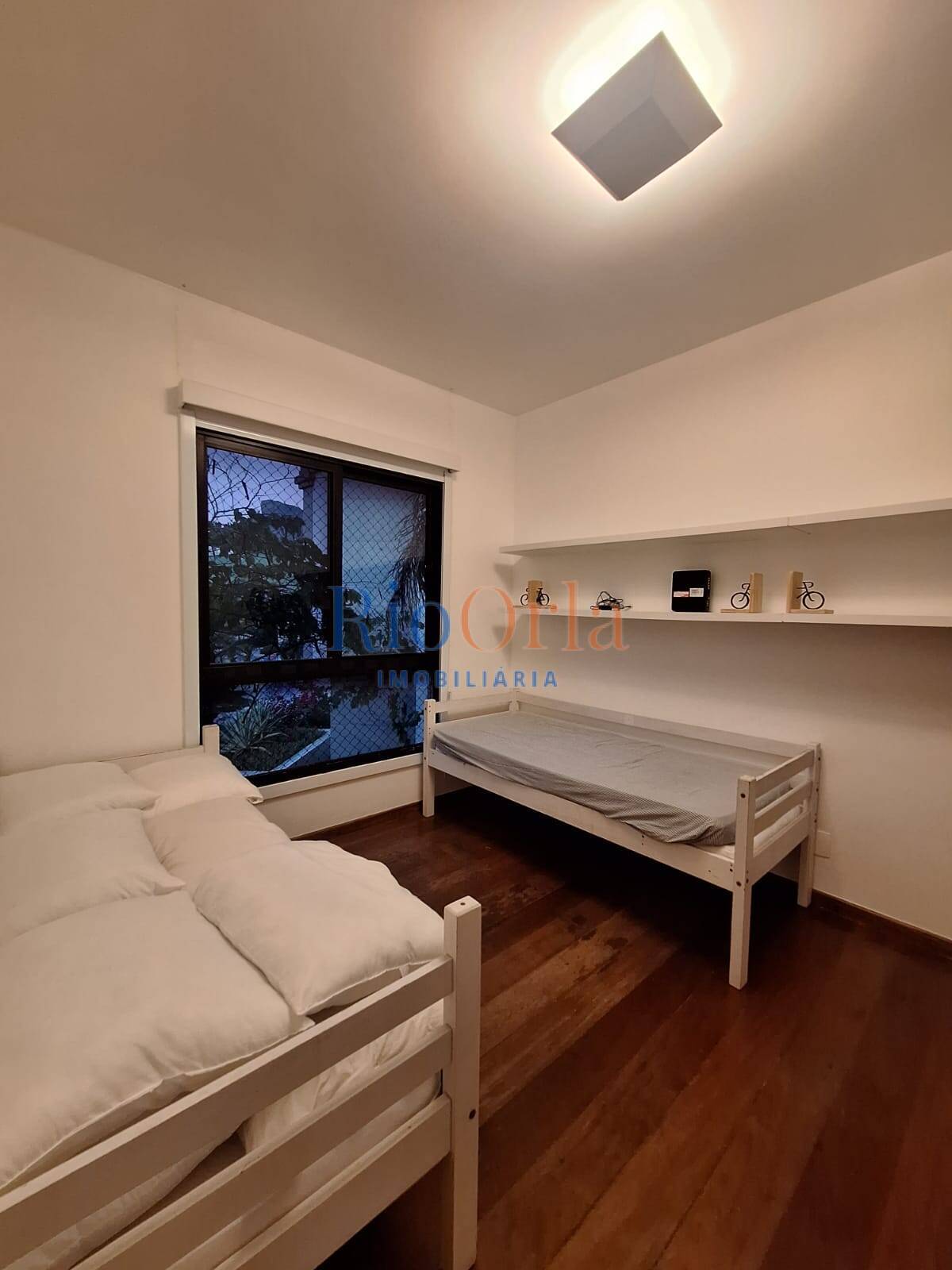 Apartamento à venda com 4 quartos, 200m² - Foto 26