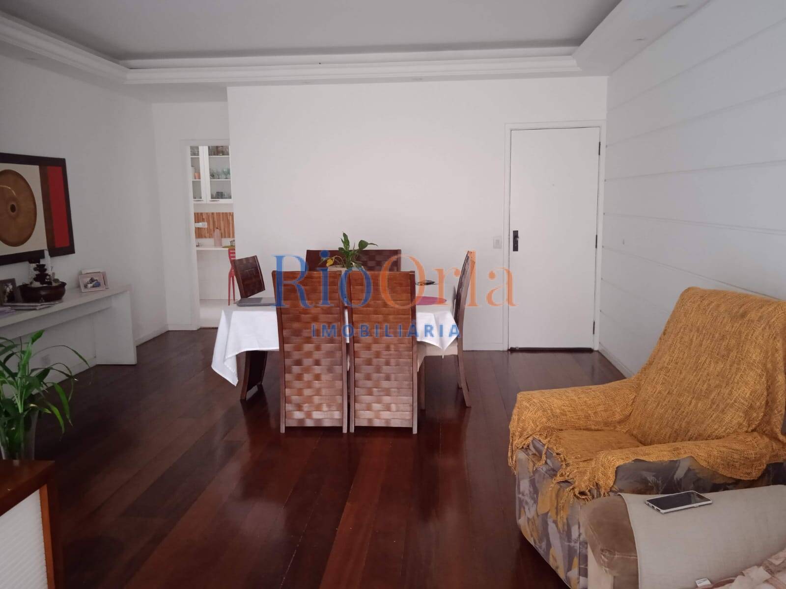 Apartamento à venda com 3 quartos, 138m² - Foto 7